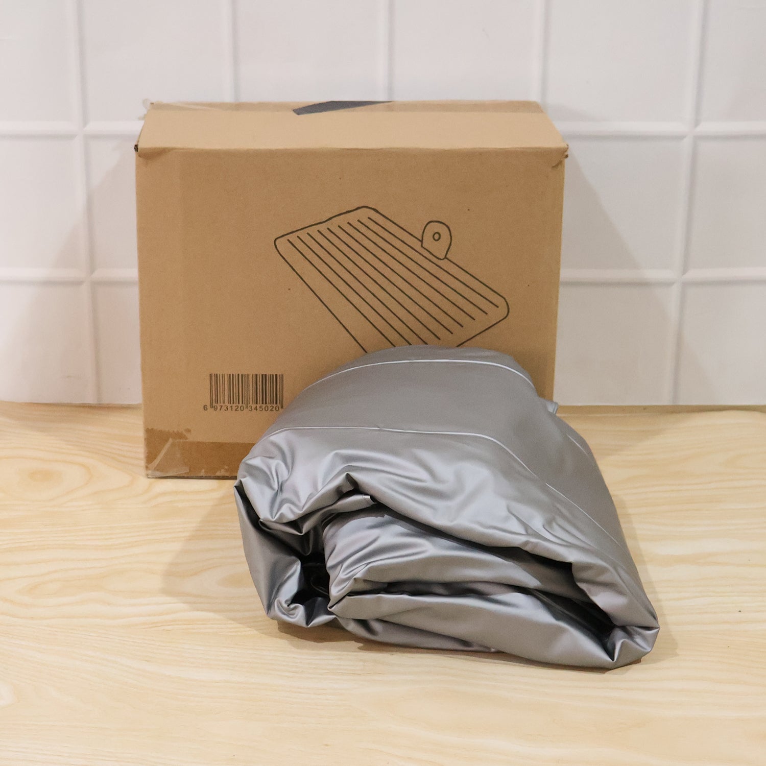 Portable Car Air Mattress Bed Set With Pump  Pillows Inflatable (Grey)