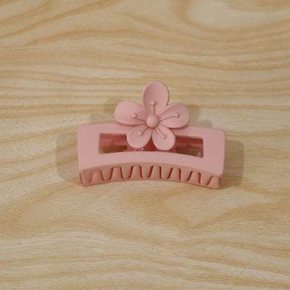 Stylish Plastic Hair Clip Strong Grip Claw Clutcher For Women Girls (1 Pc)