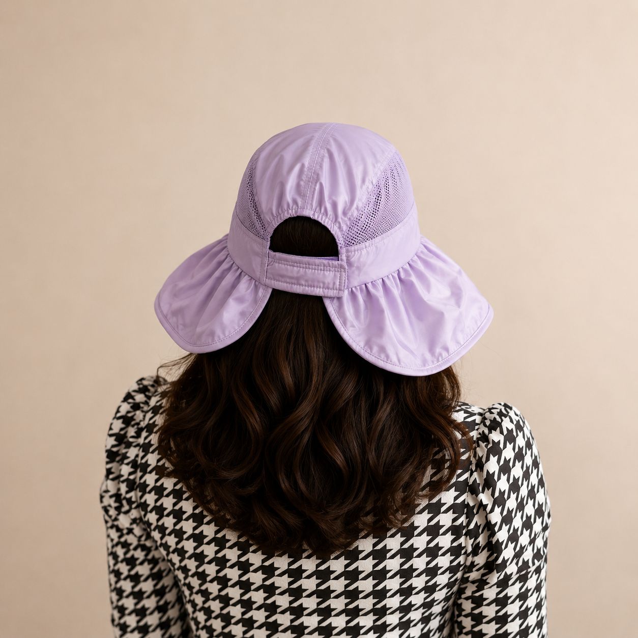 Women’s Wide Brim Sun Protection Hat with Open Top & Mesh Design (Random Color 1 PC)