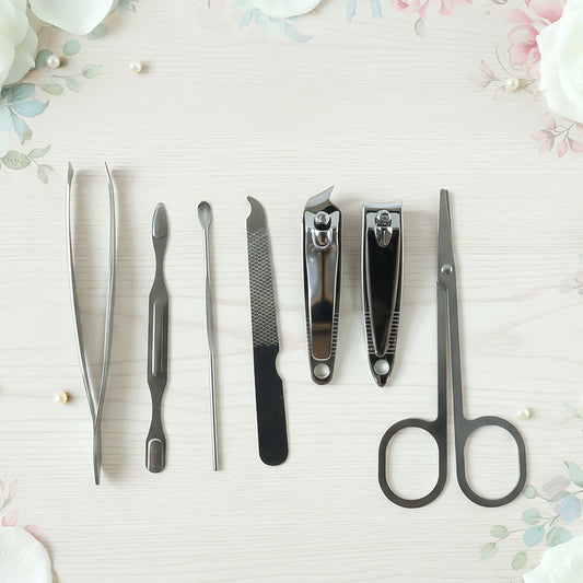 7 In 1 Stainless Steel Manicure Pedicure Grooming Kit